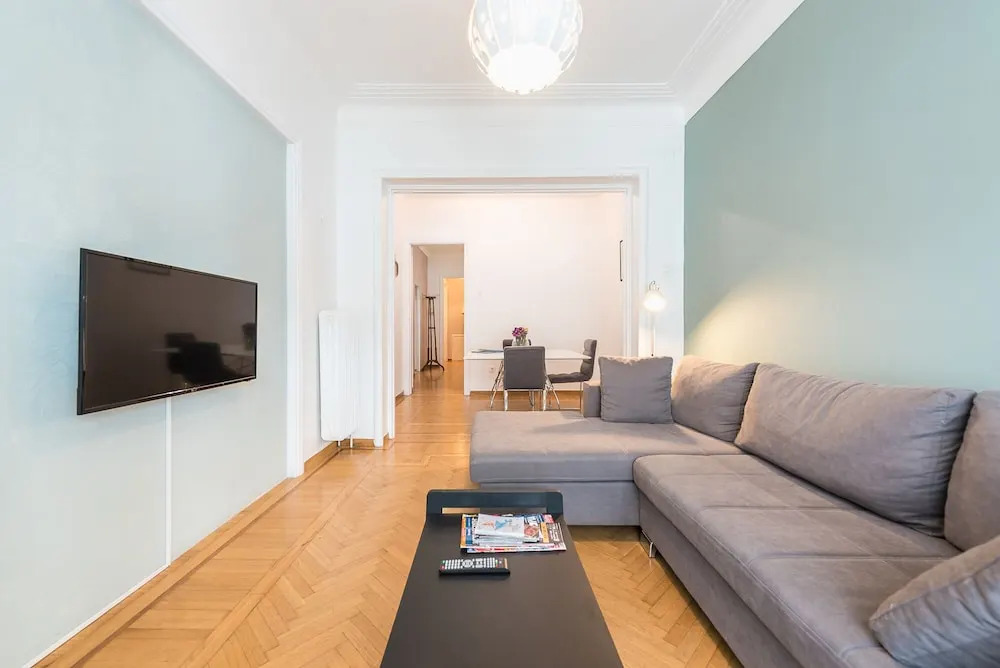 Adelos City apartment next to Academy