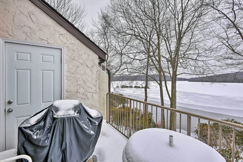 Lake Harmony Condo < 1 Mi to Big Boulder Mountain!