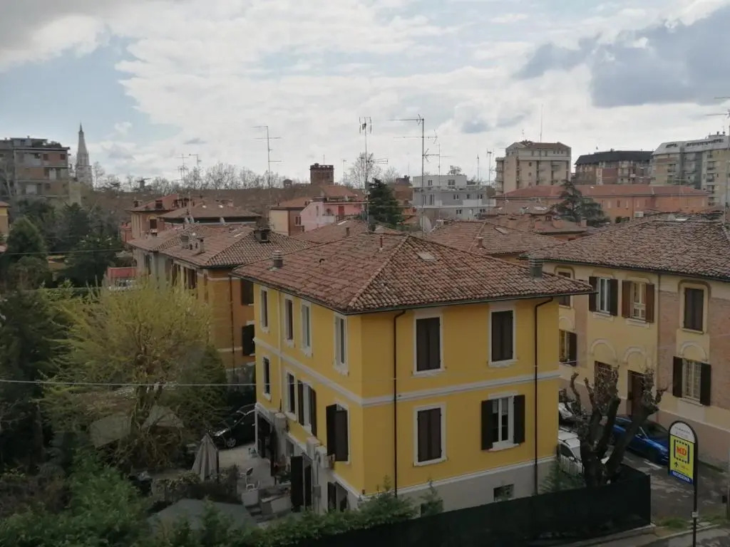 Viale Barozzi 118