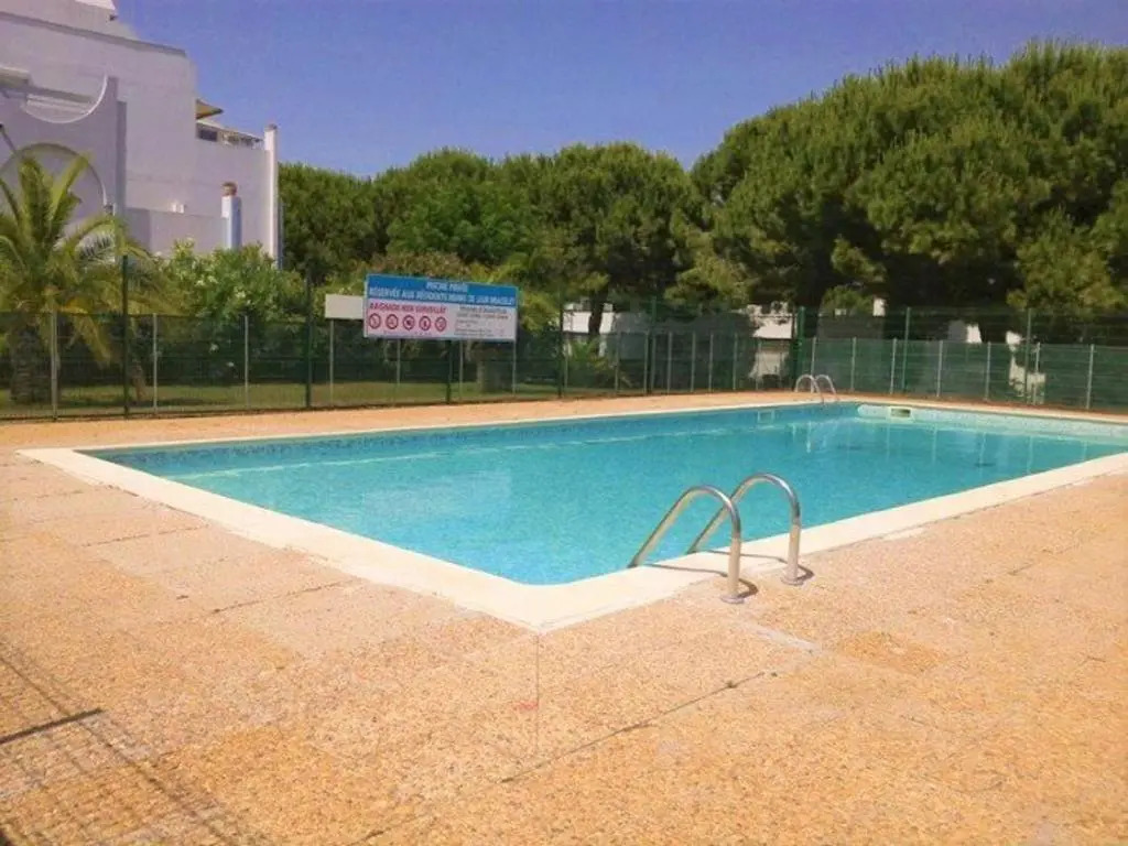 Appartement Le Grau-du-Roi, 1 pièce, 4 personnes - FR-1-307-36