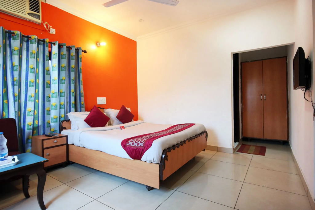 Hotel O Rajmahal