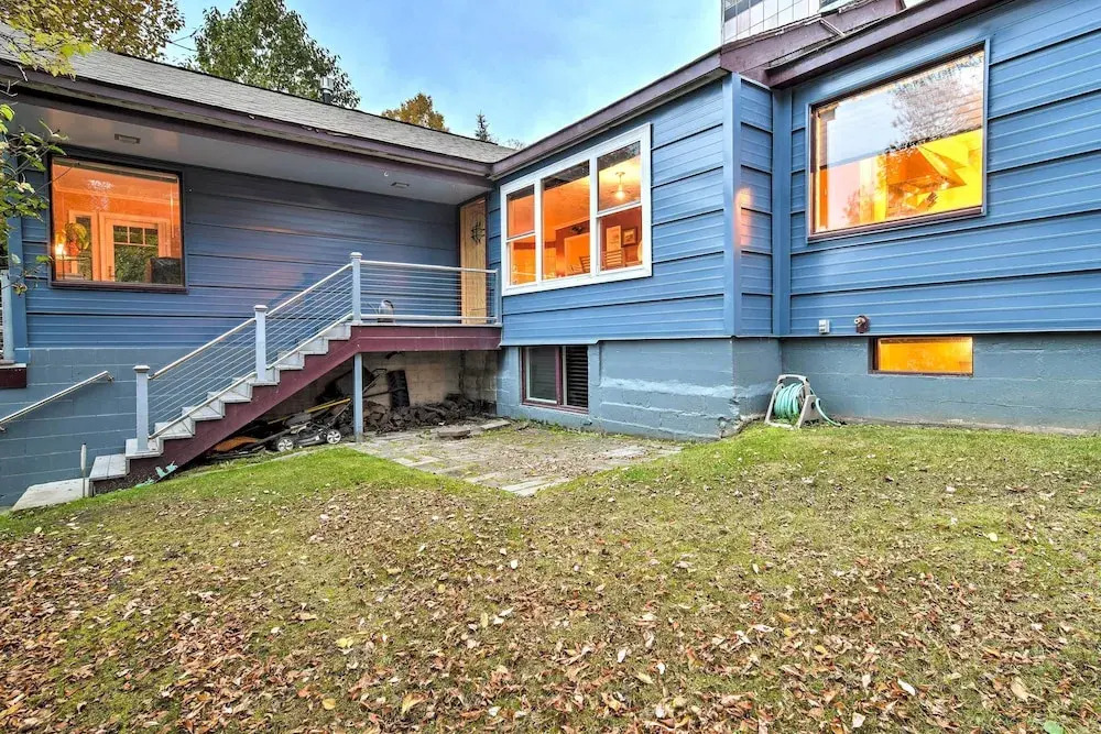 Downtown Anchorage Home, 1 Block to Coastal Trail!