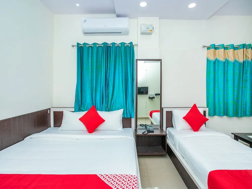 OYO 16405 Hotel Elite Lodge