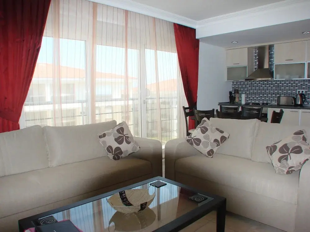 Beautiful Apartment at Four Seasons, Ilica, Side - 2 Bedrooms, 3 Balconies