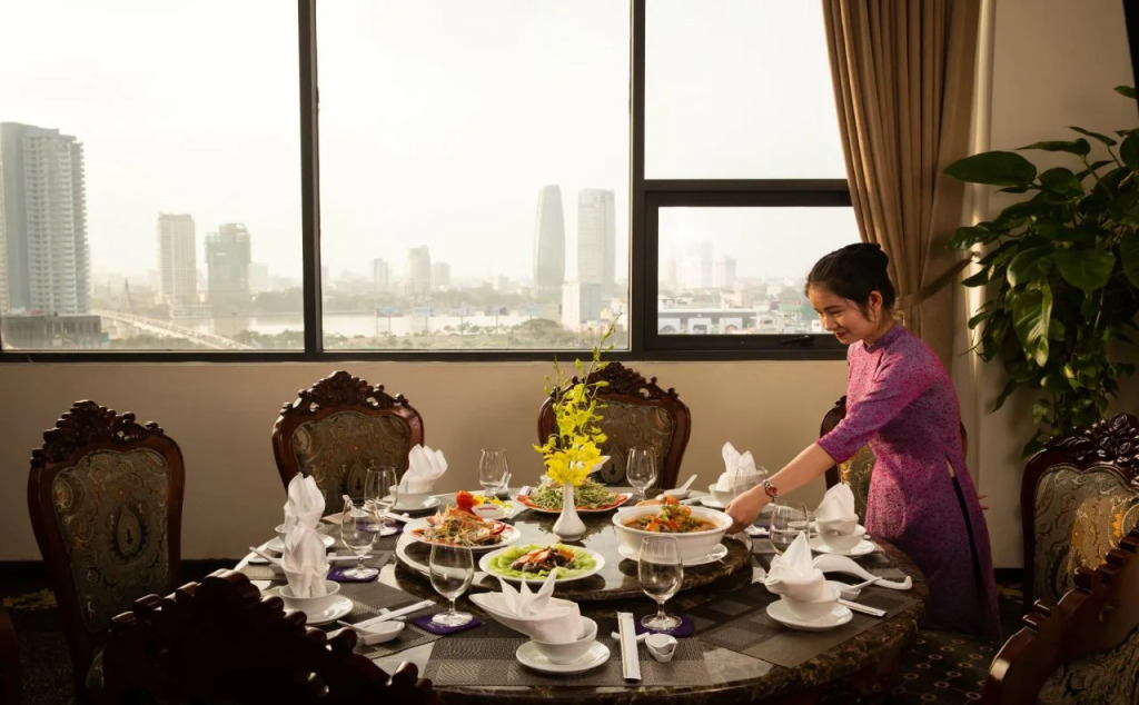 GIC Land Hotel