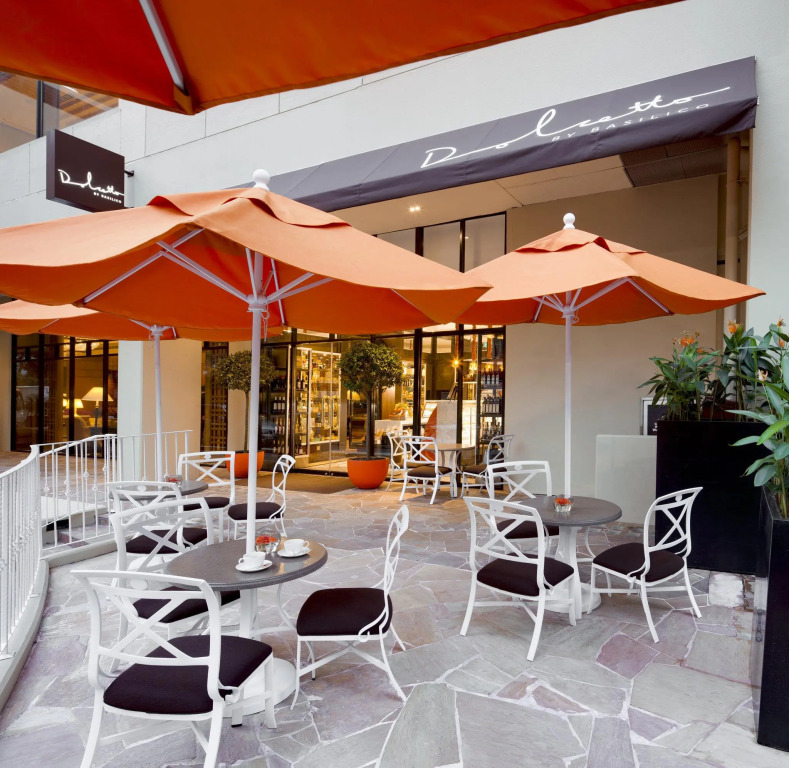 Отель Conrad Singapore Orchard