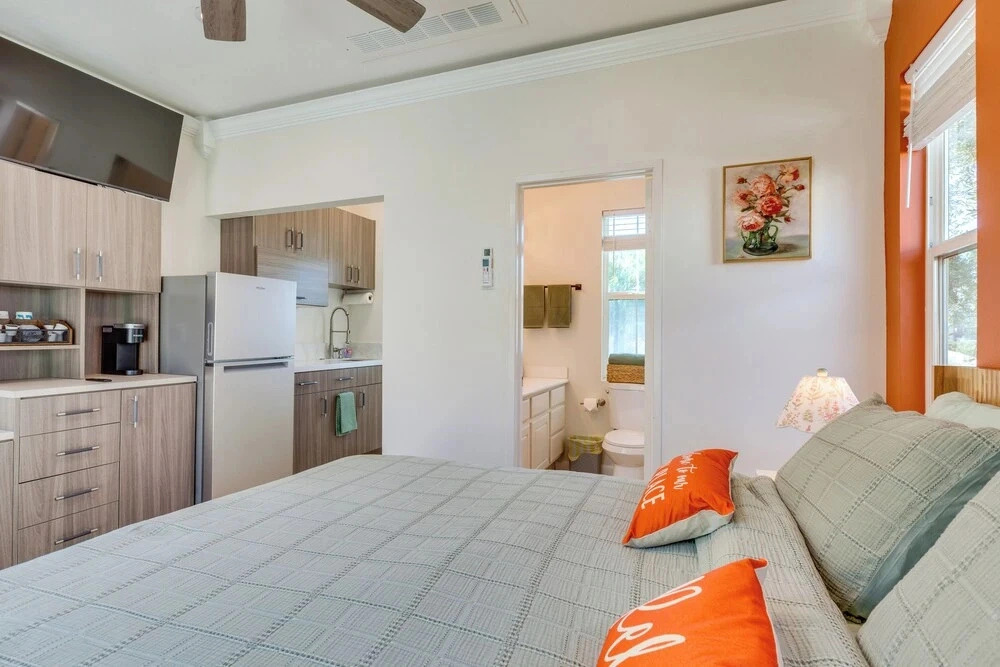 Pool Access + Mtn Views! Extended Escape in Indio