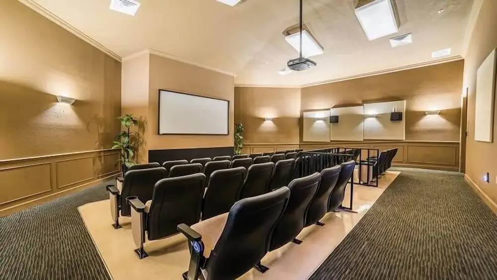 Vibrant Home With Spacious Pool Home and Free Waterpark! #5wh723