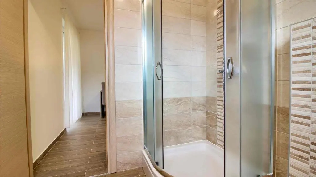 Luxury Vila compelx Aurora-Mar with 2 pools and 8 bedrooms, 200m from the beach - WiiBuk