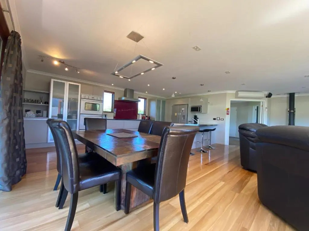 12 Tarndale Place