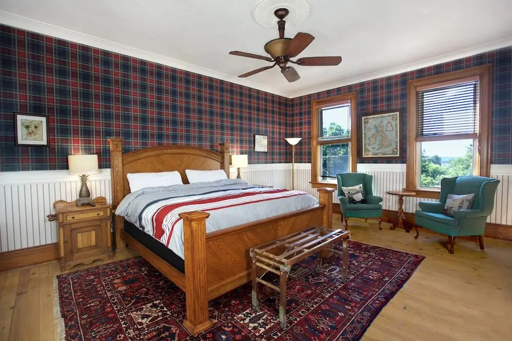 Markdale Manor Bed & Breakfast