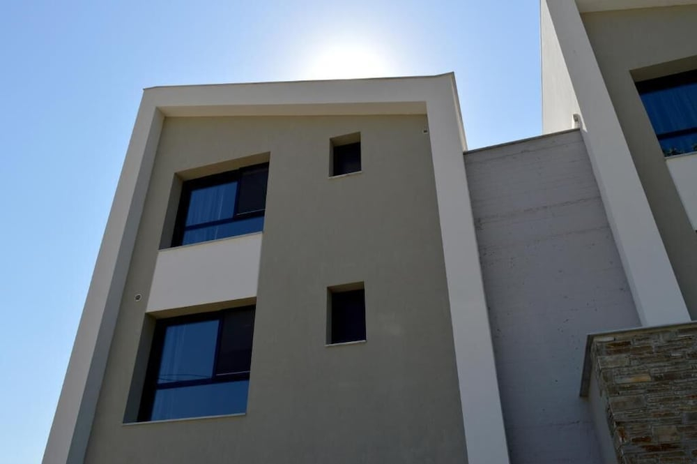 Oikoi - Luxury Suites & Maisonettes