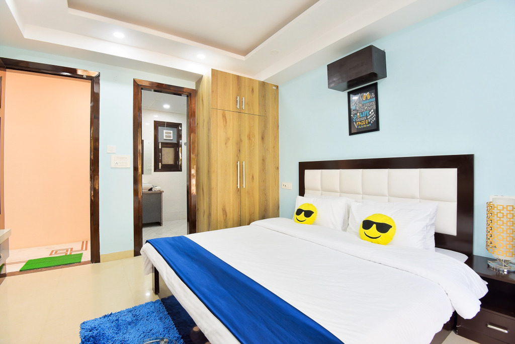 1 Bhk Apt Medanta Hospital Gurugram By Bedchambers