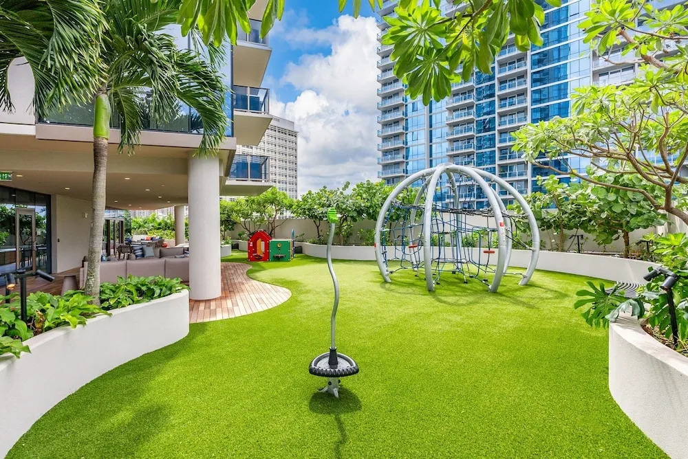 Sky Ala Moana 4209 2 Bedroom Condo by RedAwning