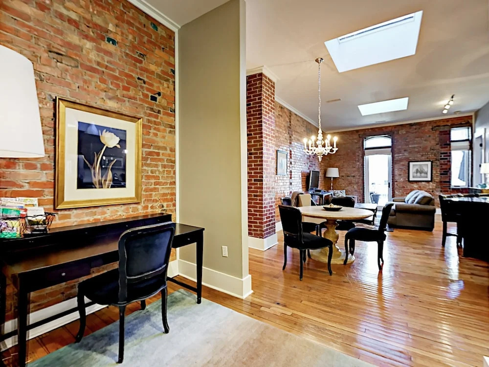 Church Street #202 - 1 Br Apts
