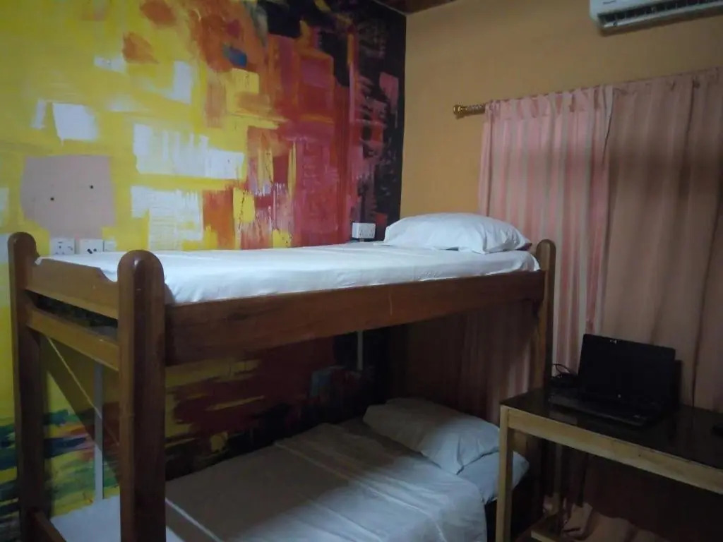 Feehis Place
