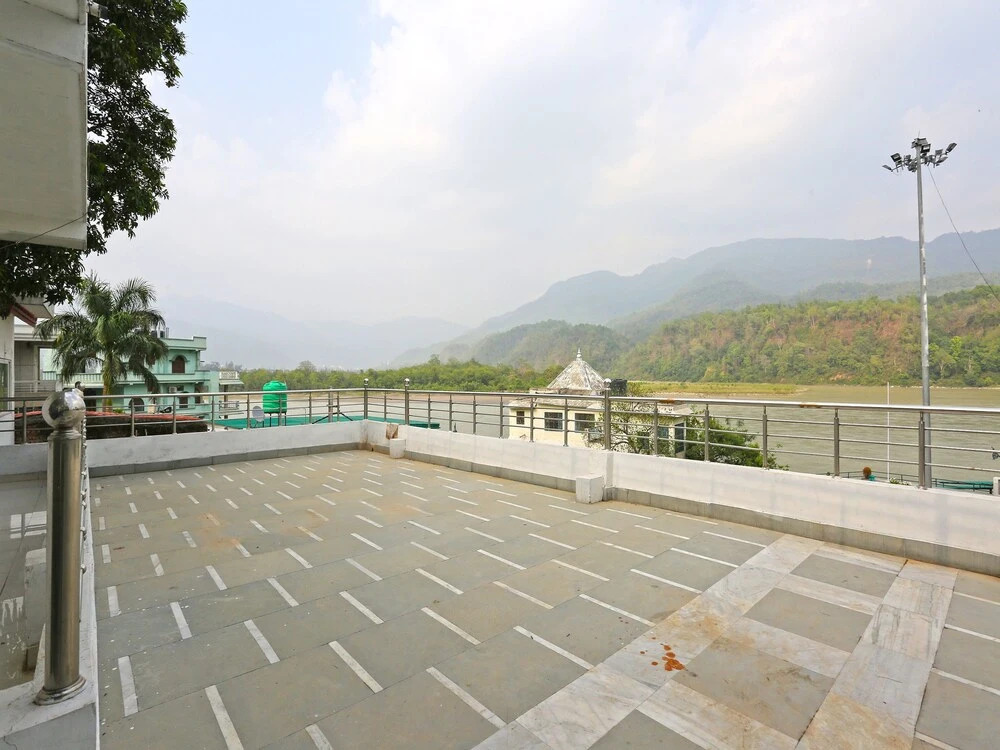 OYO 2767 Hotel Ganga Darshan 2