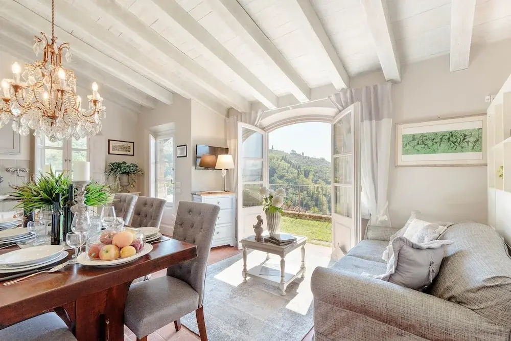 Tuscan Farmhouse With Infinity Pool Retreat