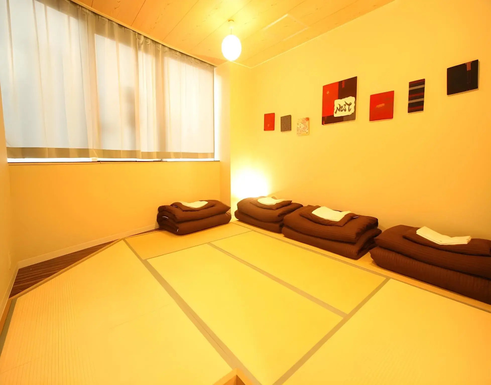 Osaka Guesthouse Nest