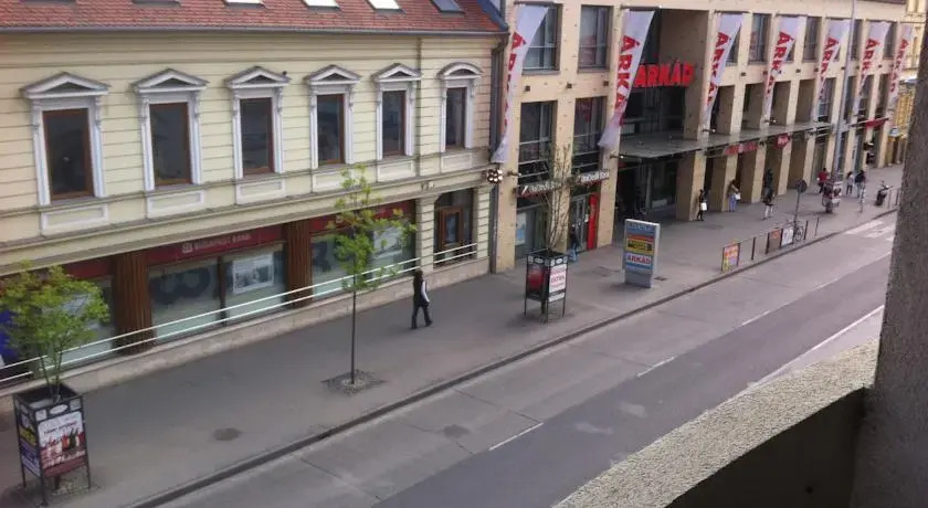 Absolute Center Pécs