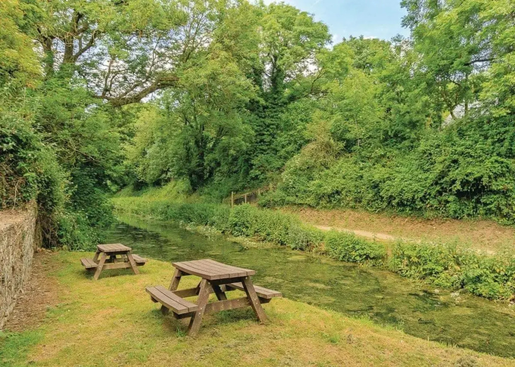 Whipcott Water
