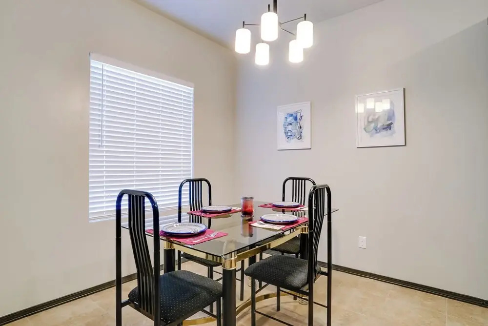 Single-story Apt, 3 Mi to Fort Bliss!