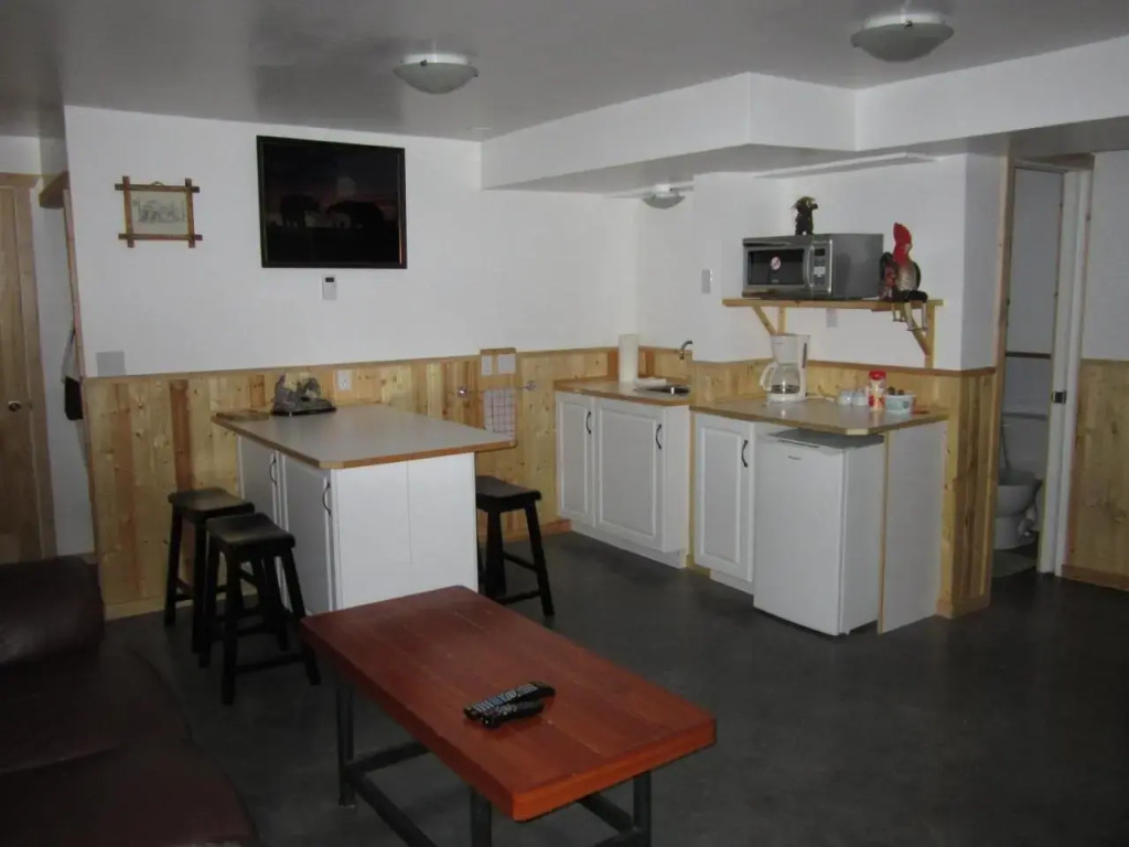 Log Inn & Pub