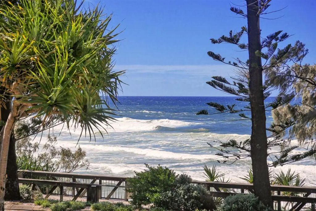 Unit 2 'The Rocks', Coolum Beach