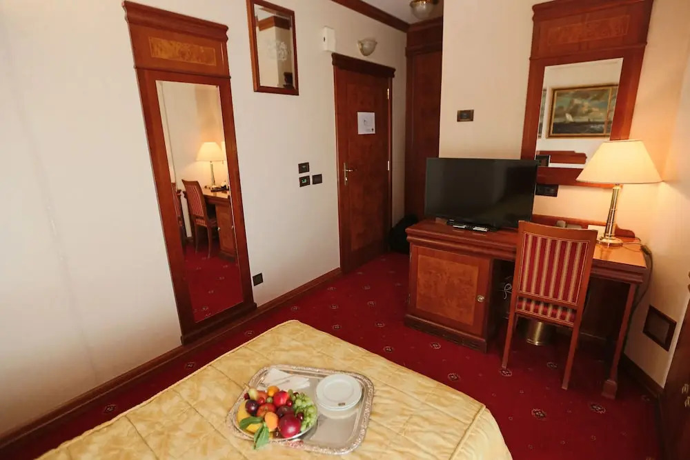 Hotel President