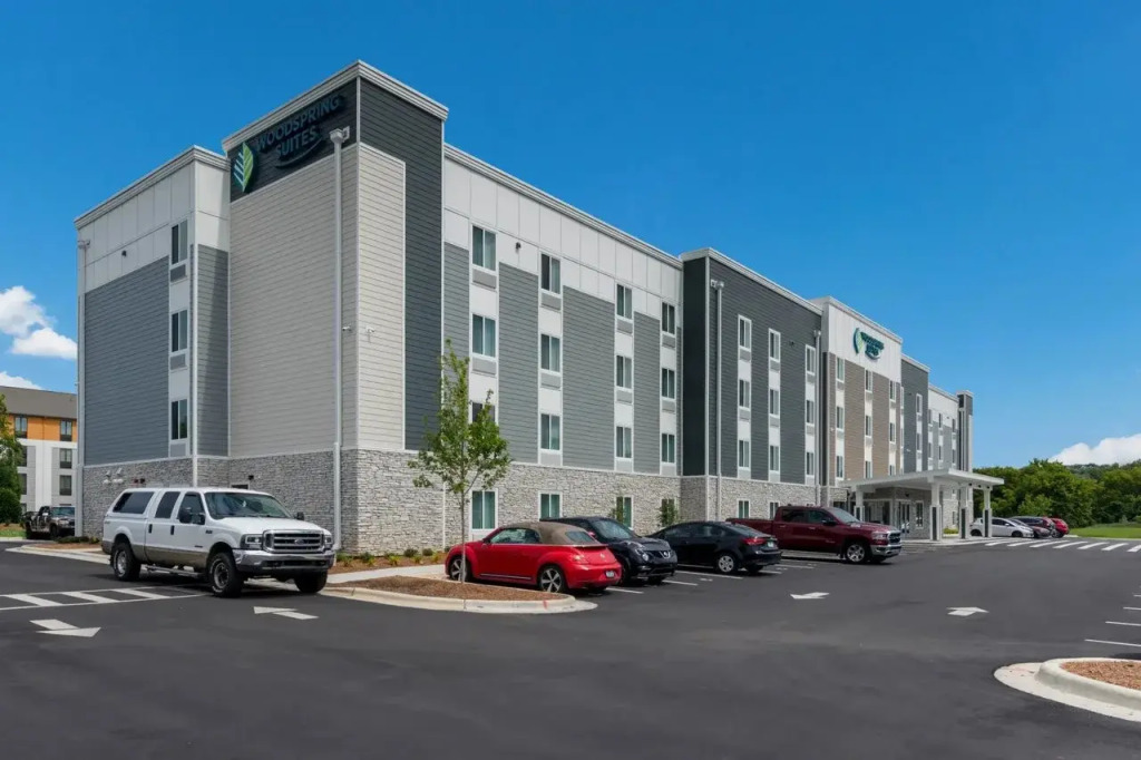 WoodSpring Suites Palm Springs – West Palm Beach