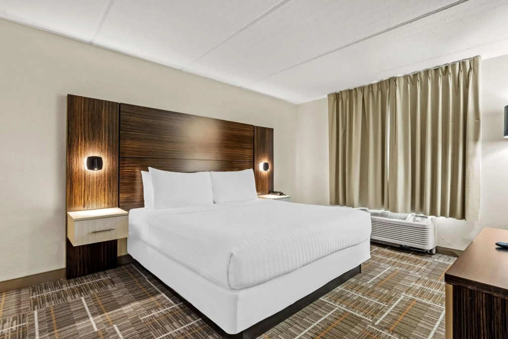 Sonesta Essential Orlando Airport