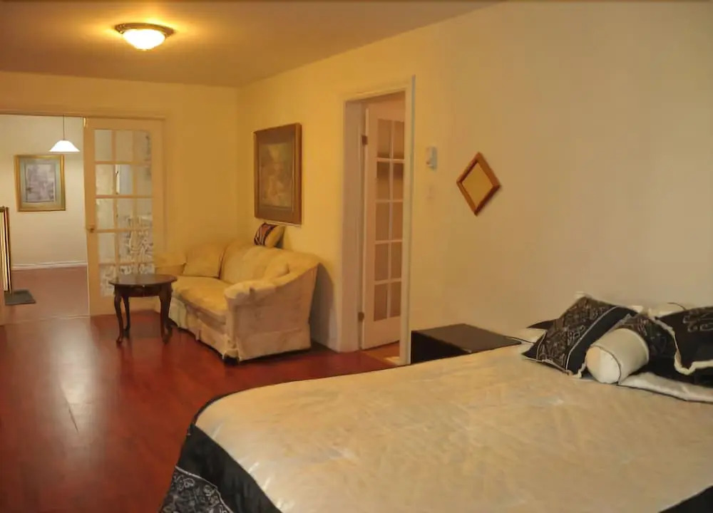 River Breeze Inn