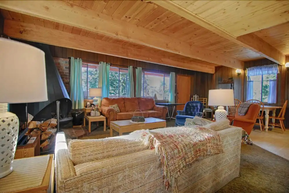 Classic Tahoe Bunkhouse Style Cabin #193