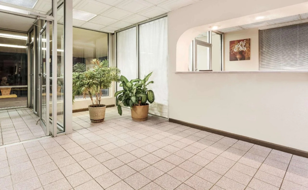 Days Inn by Wyndham McDonough