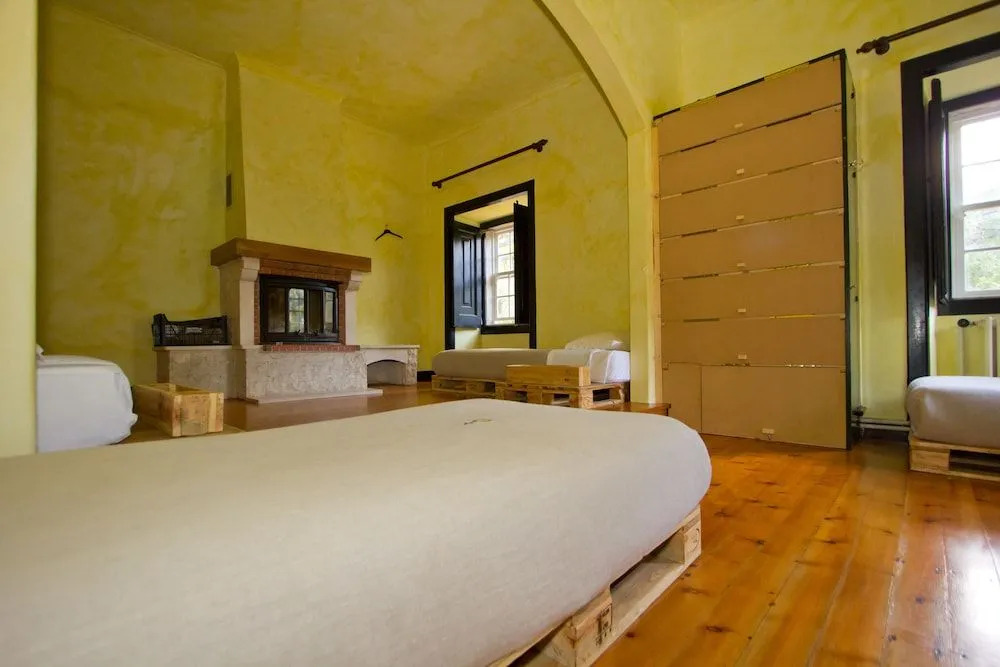 Almaa Sintra Hostel