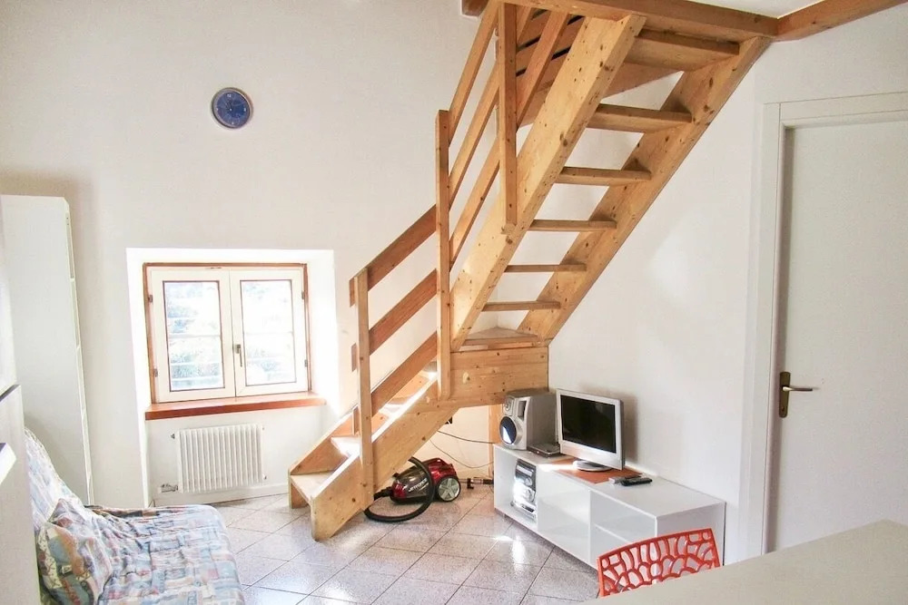 Tall Tree Apartment