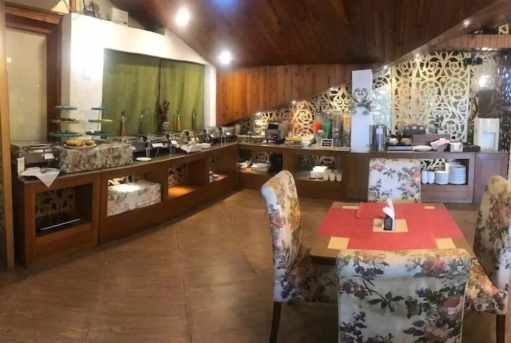 Mongas Hotel & Resort