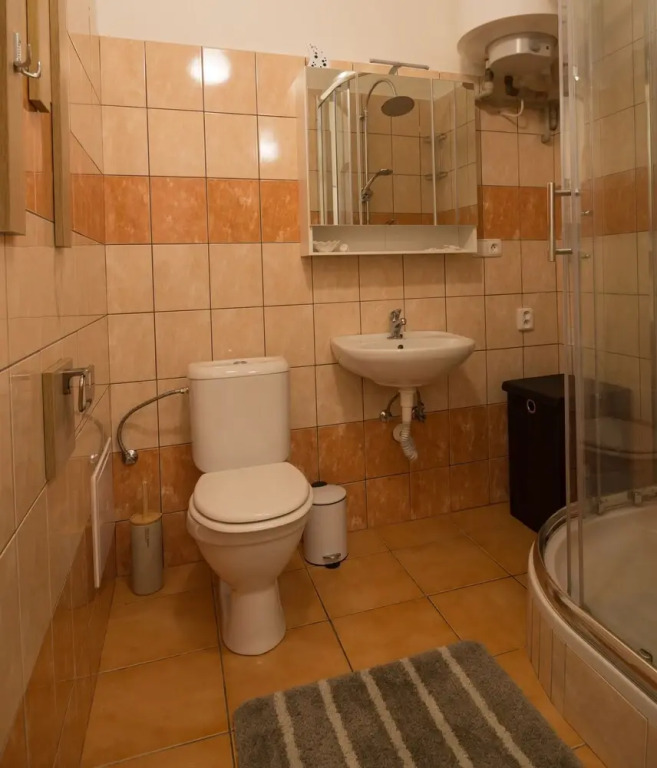2 Bedroom Home near Prague Castle
