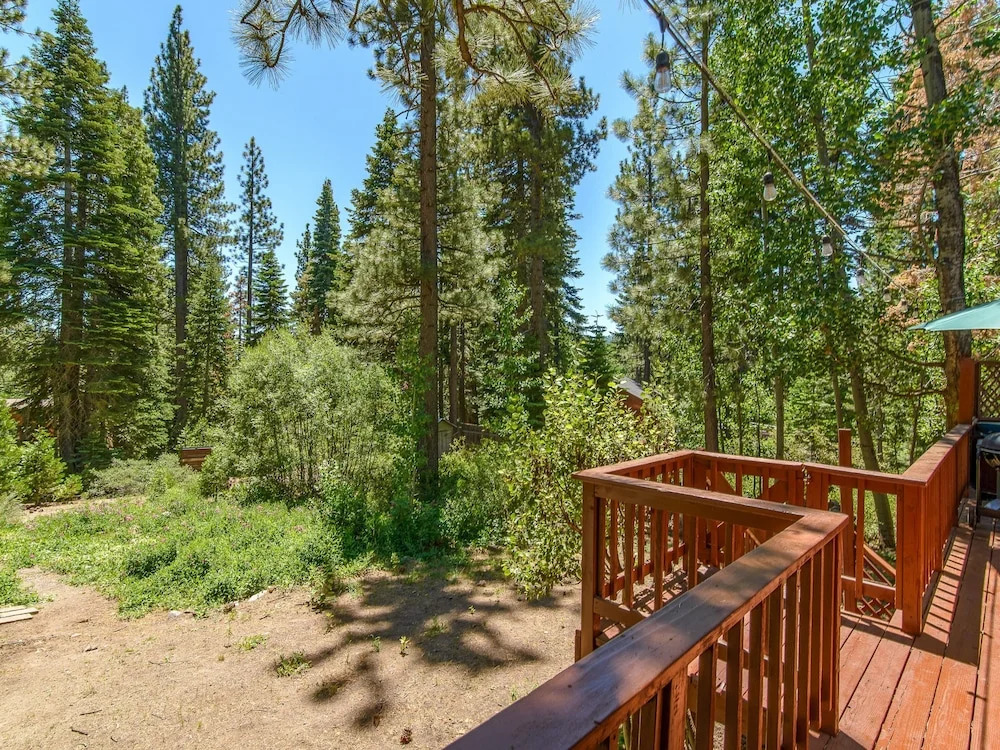 True Tahoe – Classic Cabin - 4 Br cabin by RedAwning