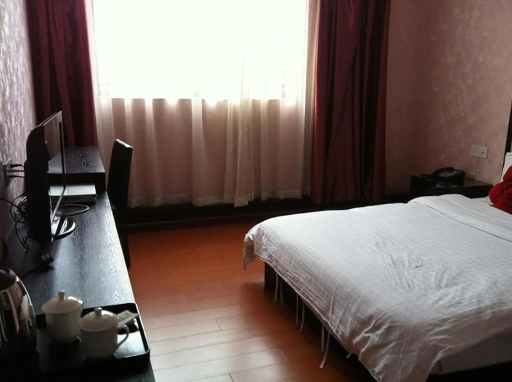 Dubang Holiday Hotel