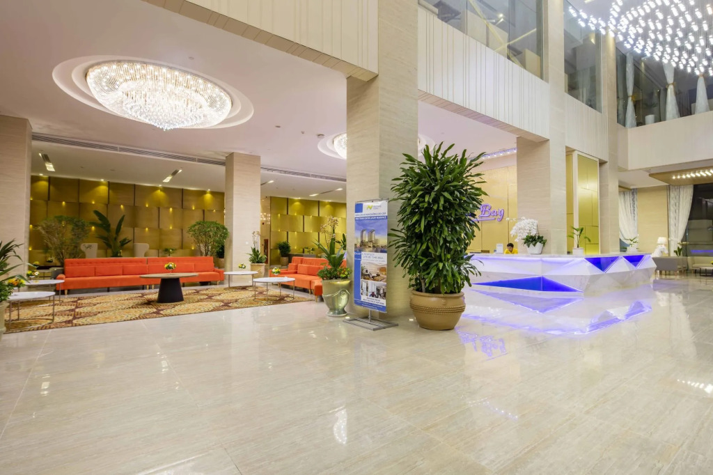 Diamond Bay Hotel