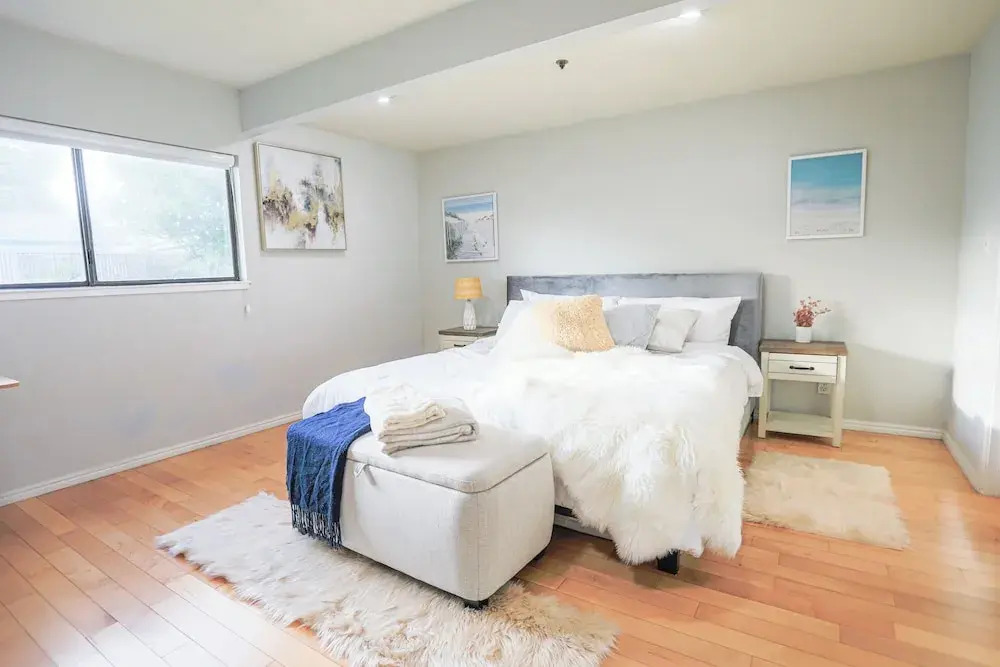 Sunnyvale 3B2b Super Big House