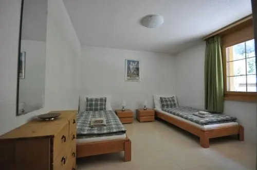 Family Frame Apartment