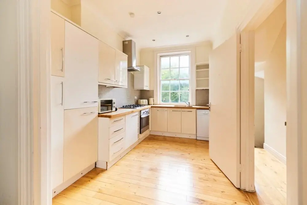 The Myddelton Square Garden Den - Tempting 2bdr Flat With Garden