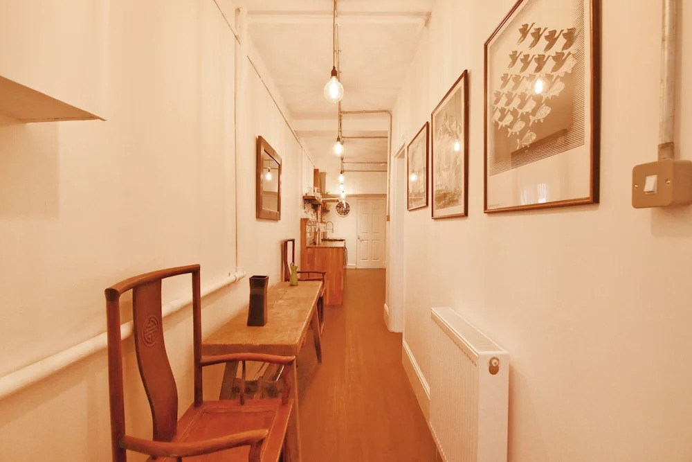 Clarendon Apartment