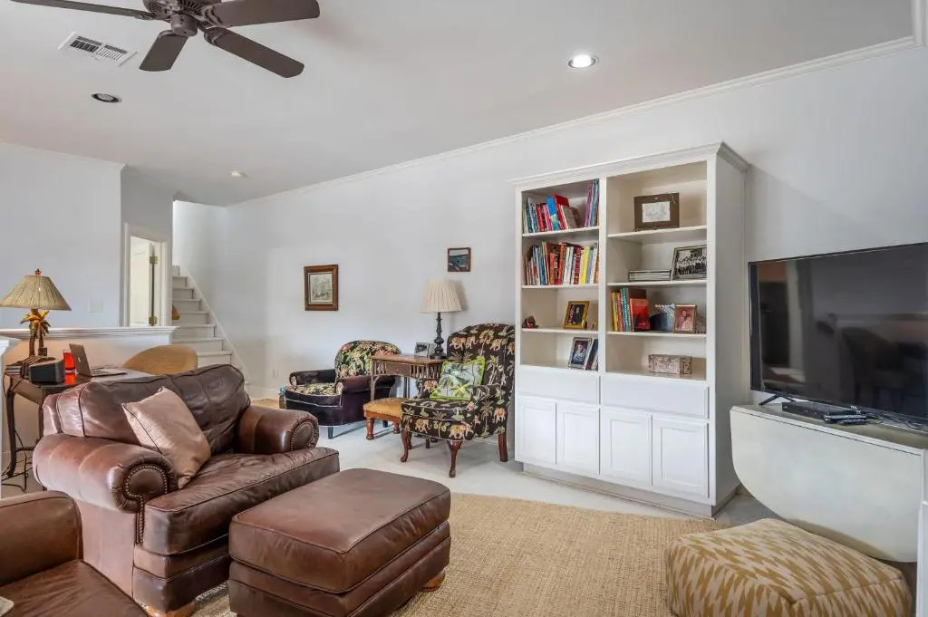 Luxury Lake Marble Falls House with Swimming Pool Hot Tub and private boat slip