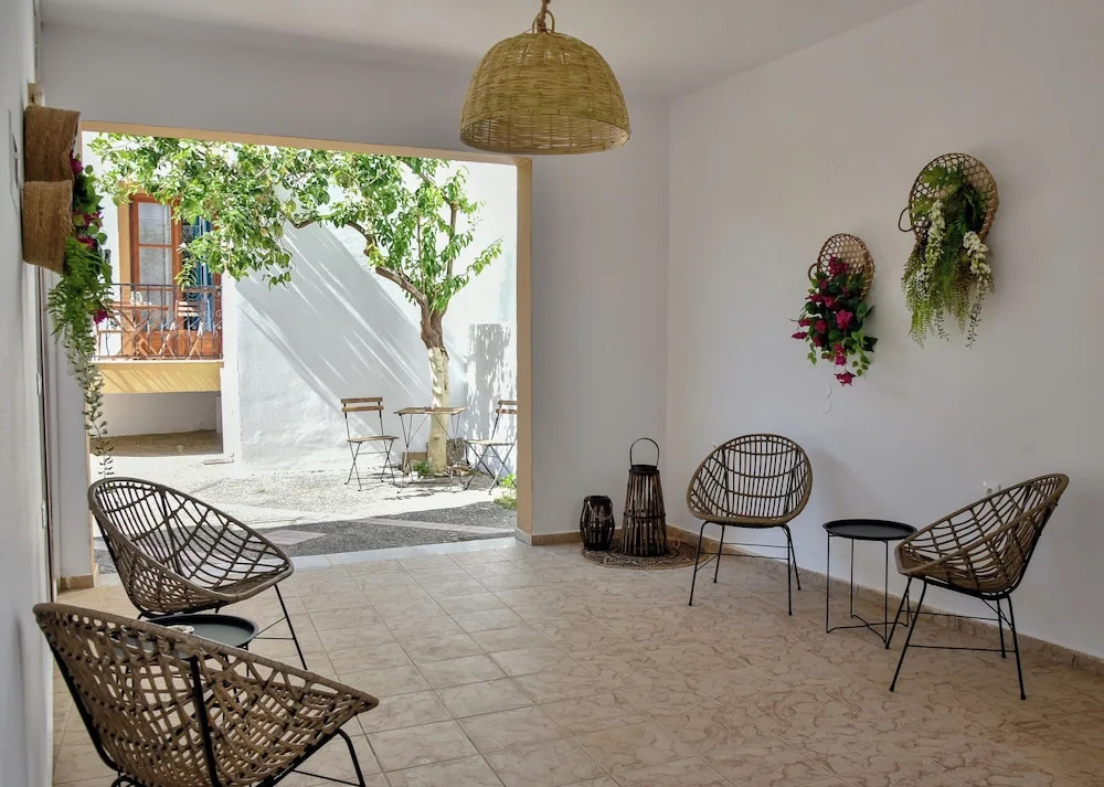 Renia Studios - Pool & Beach in 150m - Agia Pelagia
