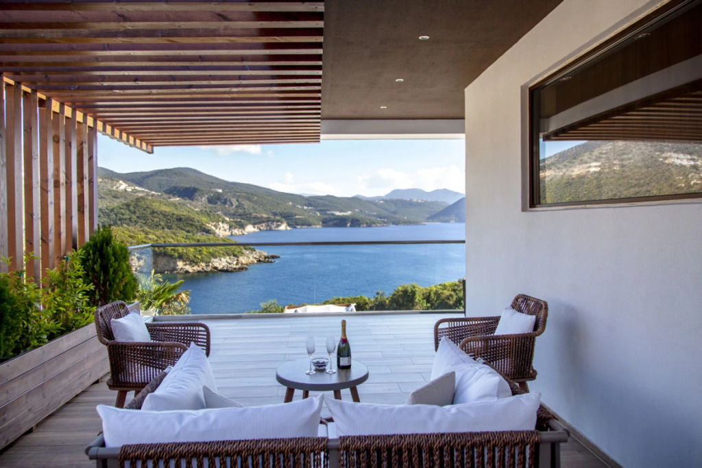 Zavia Pente in Syvota