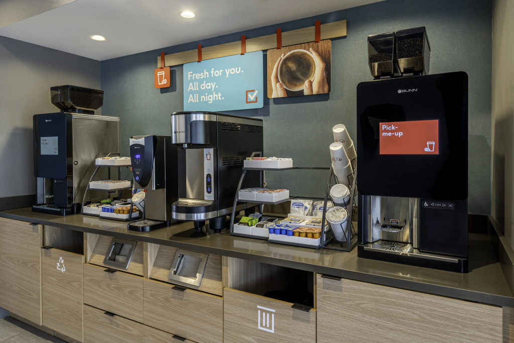 avid hotels Milwaukee West - Waukesha by IHG