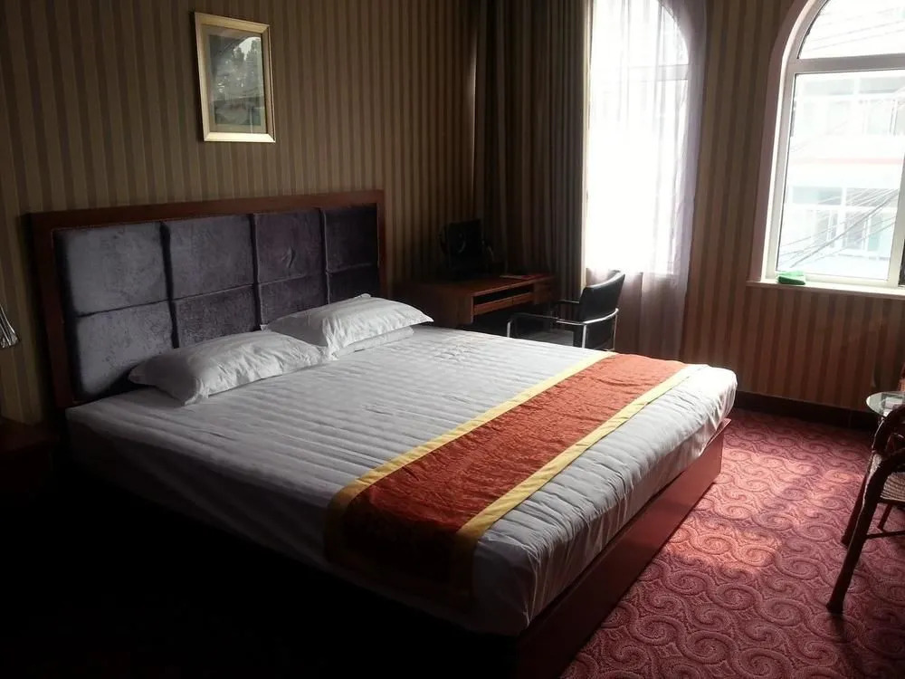Lushang Hotel